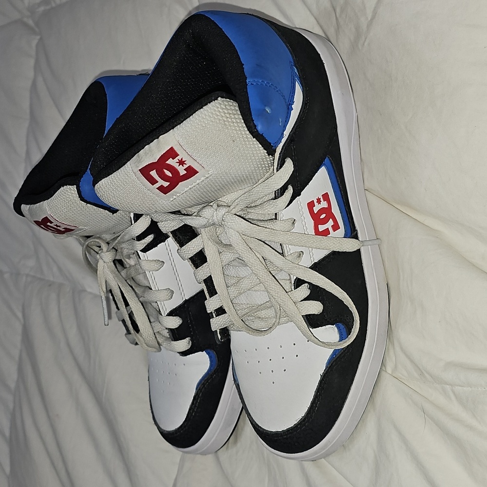 DC Mens Sz 6.5 Blue,black,red Hightops!!